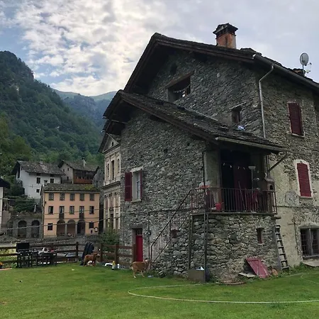 Ground Floor With Garden * Campertogno