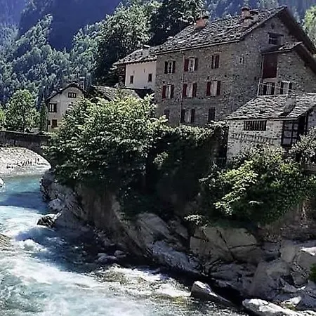 Ground Floor With Garden *